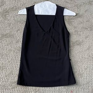 EUC Womens 90s Y2K 2000s Forever 21 V Neck Tank size Medium in Black